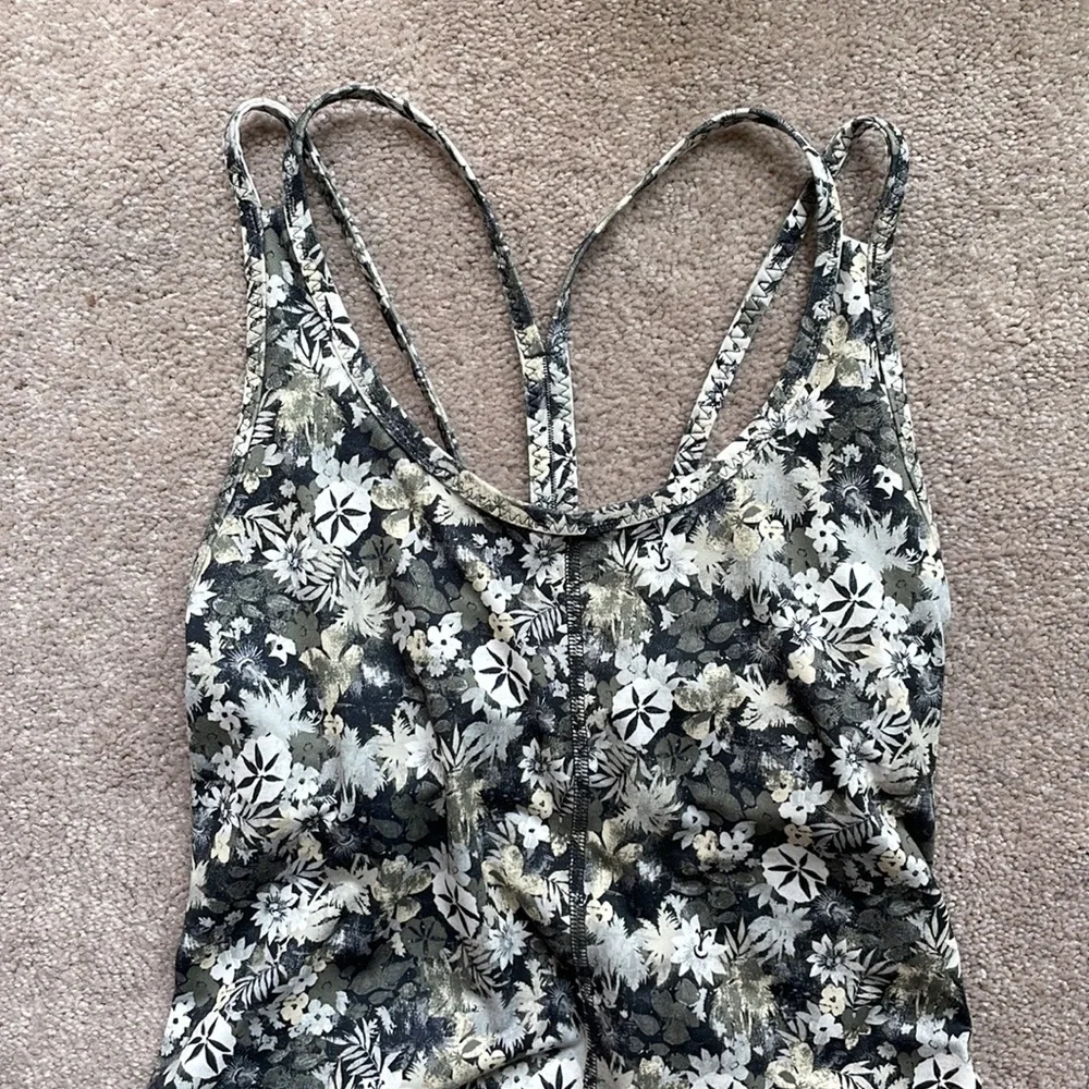 Patagonia floral xs dress - Picture 2 of 5